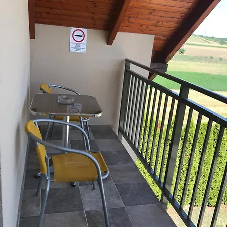 Apartment Matyas Vendeghaz 3