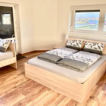 Apartment Matyas Vendeghaz 3 *